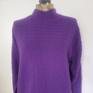Vintage Kate Collins Classic Purple Mockneck Textured Sweater --- Retro 1980s Casual Simple Women&#39;s Streetwear Clothing --- Ugly Sweater