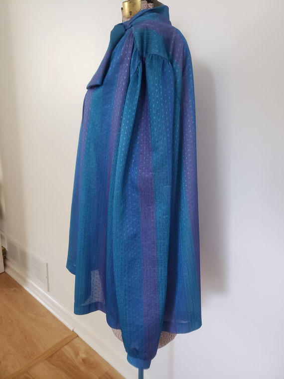 Vintage Lady Devon Blue Striped Shirt --- Retro 1… - image 4
