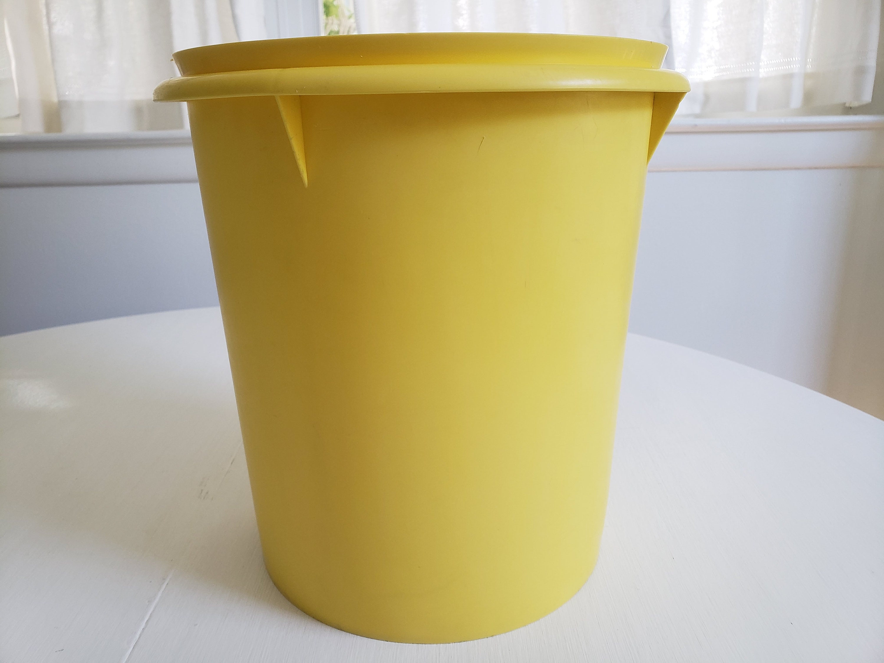 Tupperware Large Yellow Rectangular Container With Lid