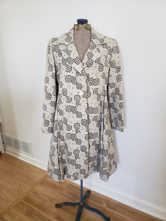 Vintage Grey Flowers Jacquard Style Woven Princess Coat --- Retro 