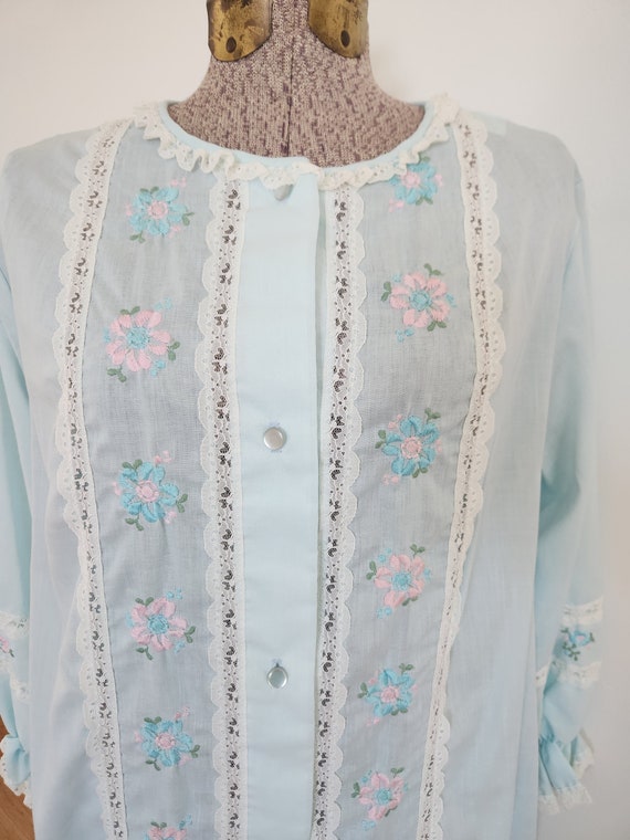 Vintage Gilead Light Blue Flower Embroidered Lace… - image 3