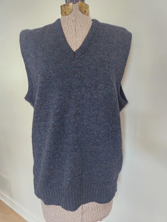 Vintage Robert Bruce Dark Blue V-Neck Sweater Ves… - image 2