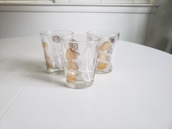 Vintage White & Gold Leaves Drinking Glasses Set of Three Retro 1960's Mod  Style Bar Glassware Modern Witch Plant Lady Home Decor 