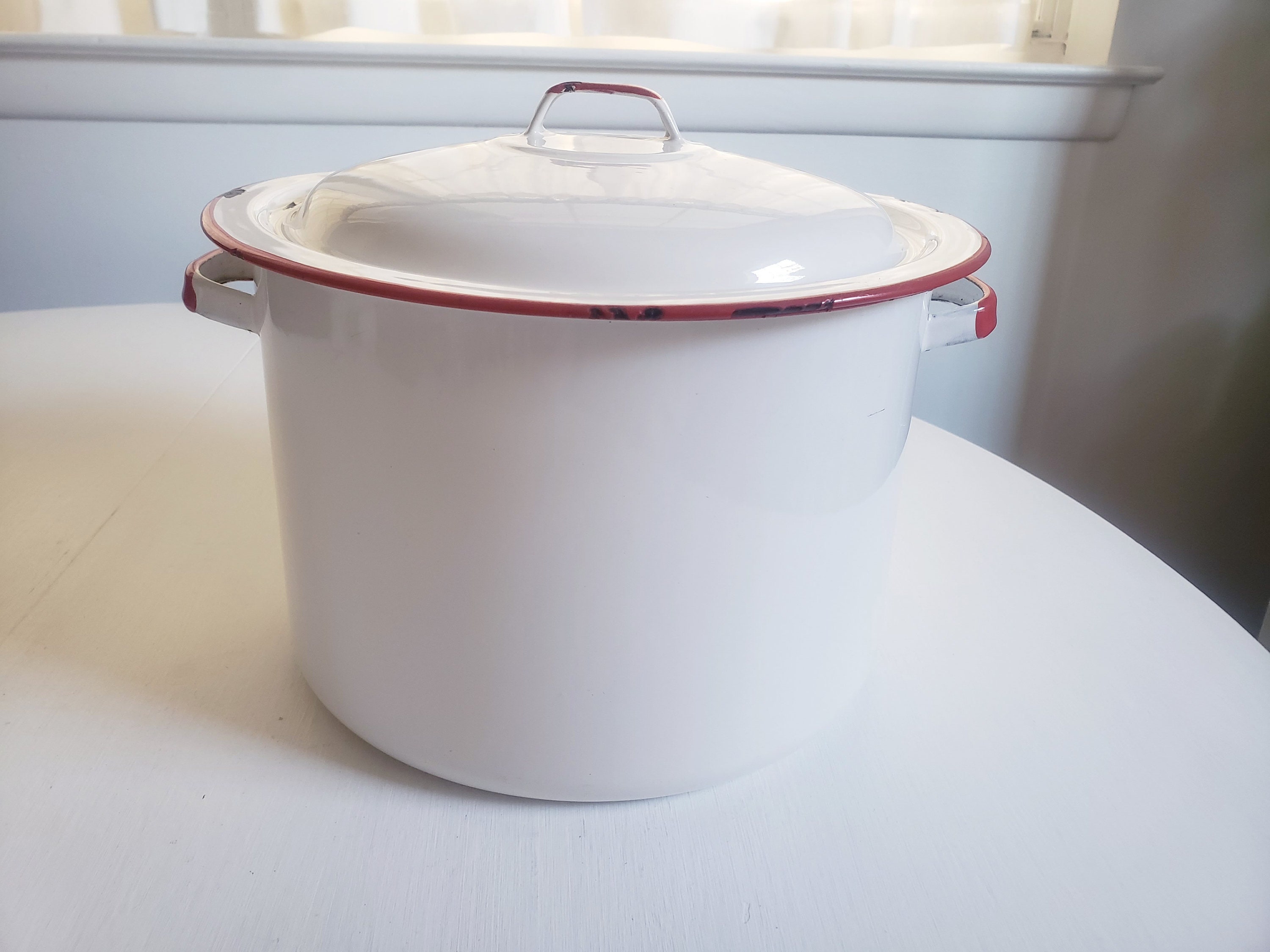 Vintage White & Red Enamel Pot With Lid --- Retro Colorful Enamelware ...