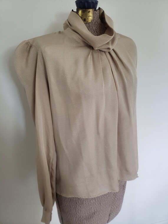 Vintage Hot Stuff High Collar Beige Blouse --- Re… - image 7