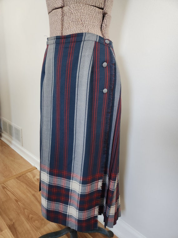 Vintage Aljean Canada Pure Virgin Wool Striped Pl… - image 3