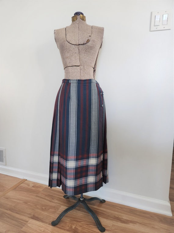 Vintage Aljean Canada Pure Virgin Wool Striped Pl… - image 1