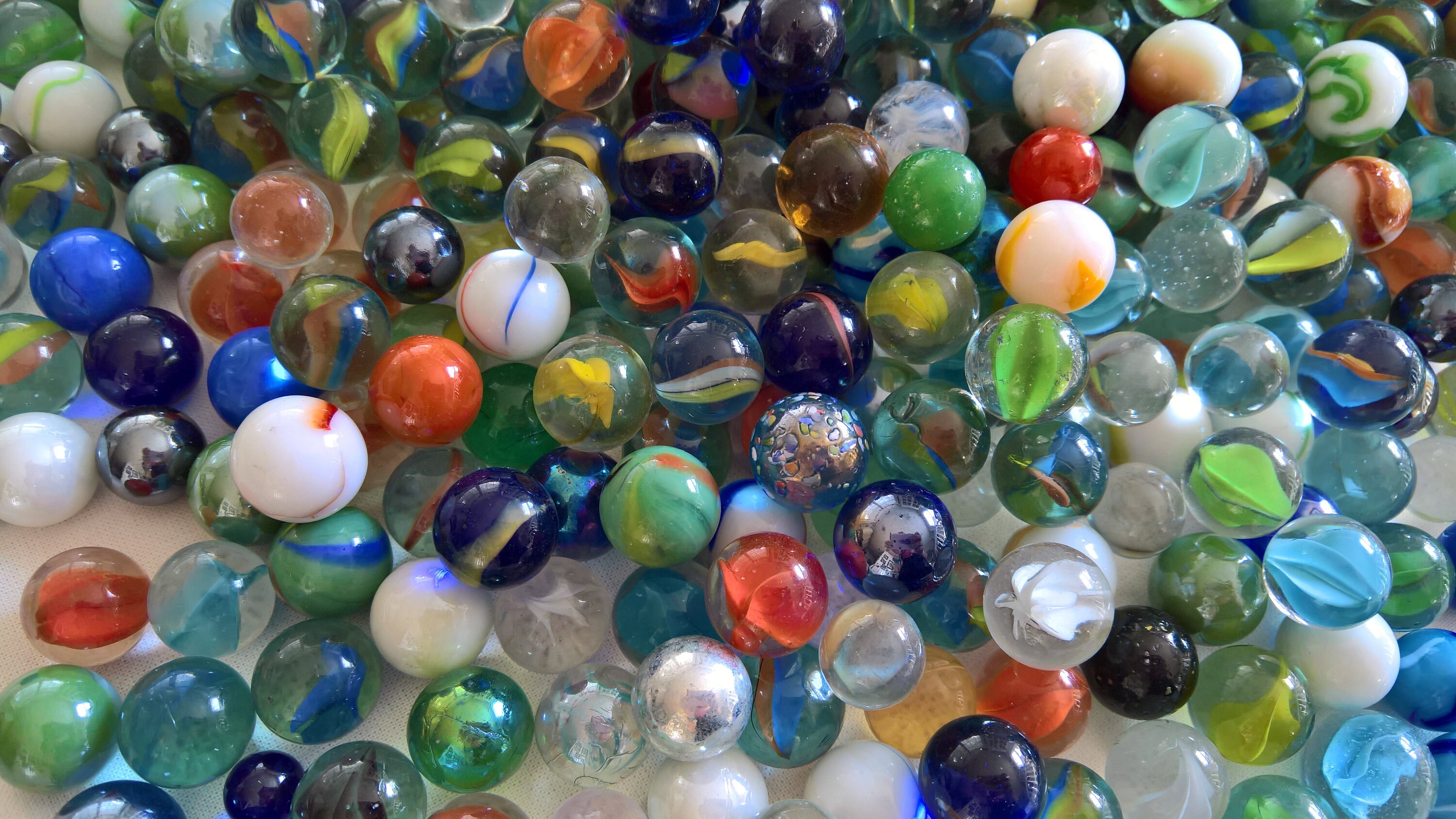 Vintage Glass Marbles Set of 10 --- Retro Classic Americana Childhood…