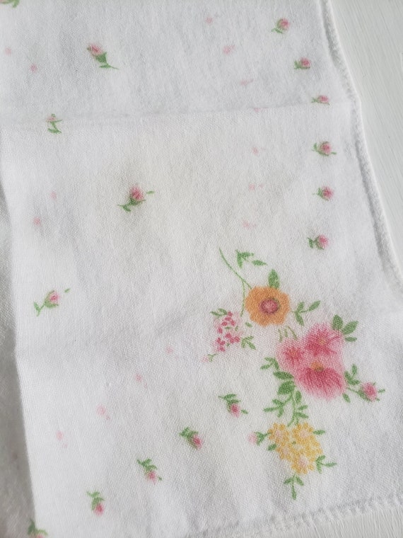 Vintage Pink Red Yellow Wildflowers Handkerchiefs… - image 5