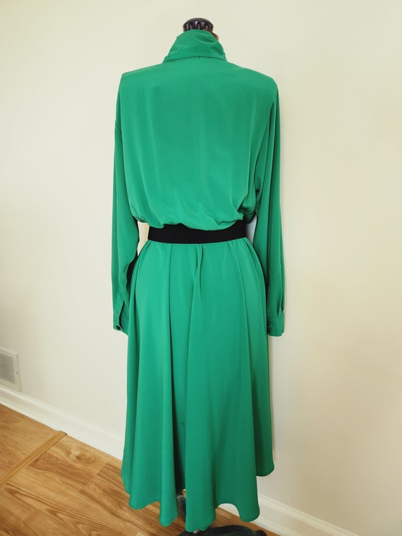 Vintage Ms Chaus Green Dress with Black Belt --- … - image 4