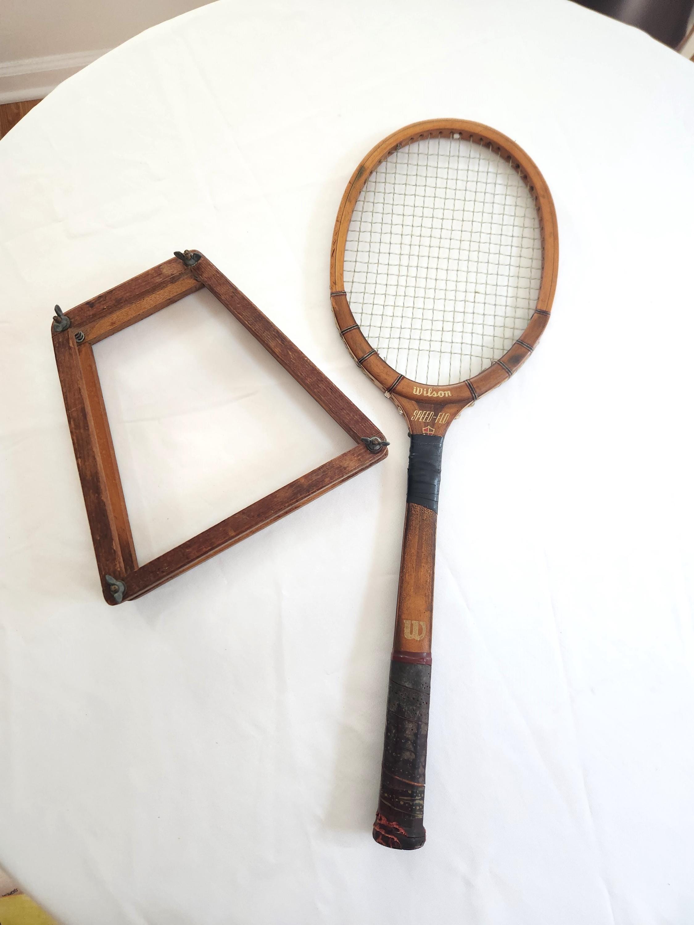 Antiques Atlas - Antique Fishtail Tennis Racquet By A W Gamage London as511a2481 / fr45h