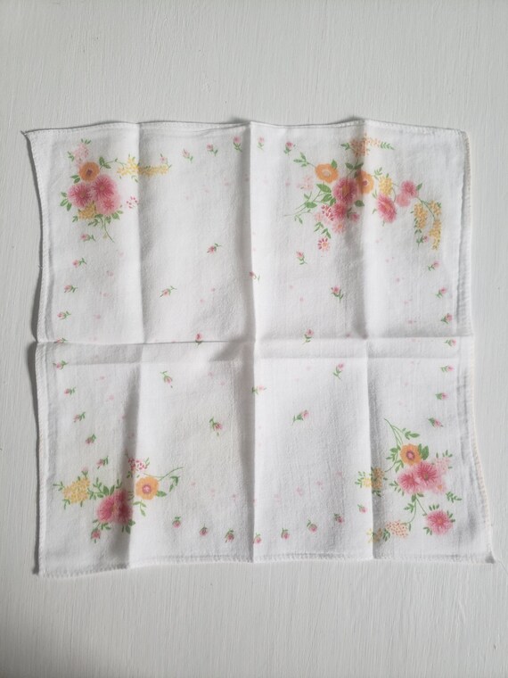 Vintage Pink Red Yellow Wildflowers Handkerchiefs… - image 4