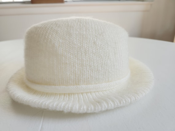 Vintage Aris White Knit Acrylic Fedora Style Hat … - image 2