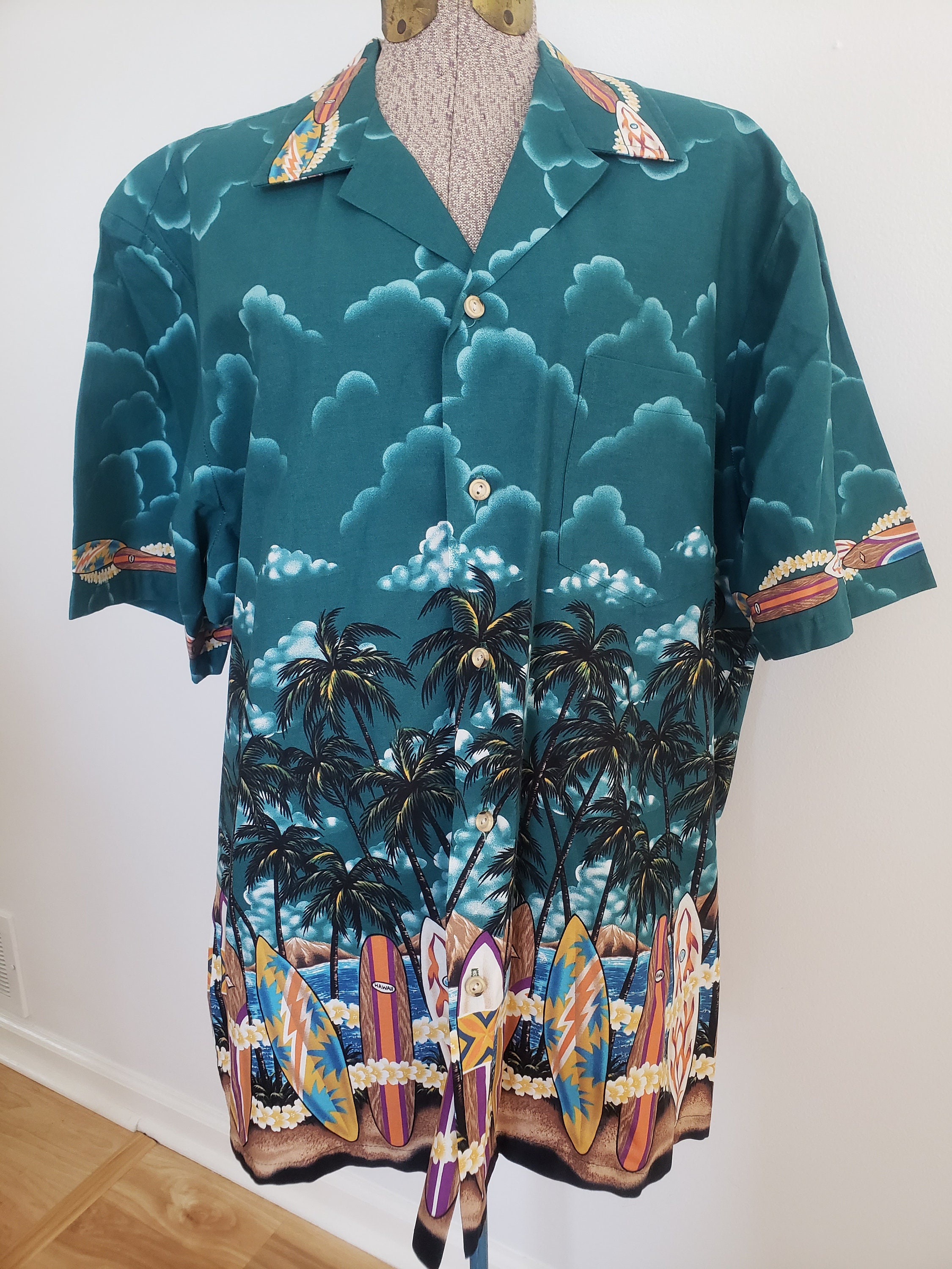 Vintage Styled by RJC LTD - Retro Classic Summer Resortwear Beach Bum Style Clothing Cool Surfer Fashion Surf Island Print Hawaiian Shirt