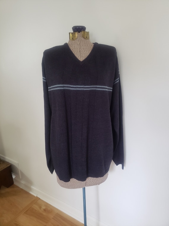 Vintage Woods & Gray Navy Blue V-Neck Soft Sweater