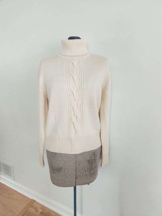 Vintage Carlisle Cream White Single Cable Knit Tur