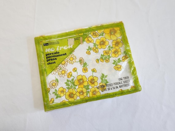 Vintage Grants Percal Permanent Press Twin Bed Bottom Fitted Sheet - Dream Garden Pattern - Retro Yellow Buttercup Flowers Floral Bedding