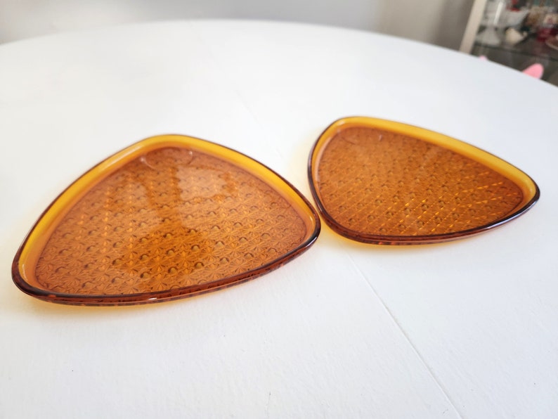 Vintage Amber Brown Glass Snack & Drink Serving Set - Set of Six Pieces - Retro Colored Glassware Groovy Servingware Plates and Tea Cups image 8