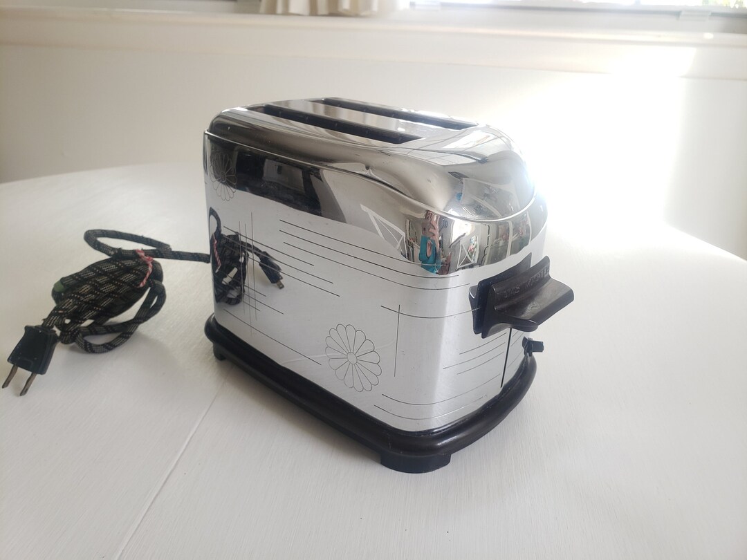 Vintage Toastmaster Model 1B6 Mcgraw Electric Company Chrome Twoslice