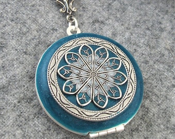 Teal Locket, Antique Style Silver Locket. Gift For Women.