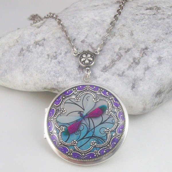 Dragonfly Locket. Silver Locket.Valentine Gift For Her,Replated Silver Vintage Brass Locket.Resin Locket.Picture Locket