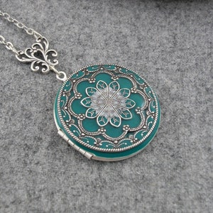 Vintage Jade Enamel Locket. Filigree Locket. Gift For Women.