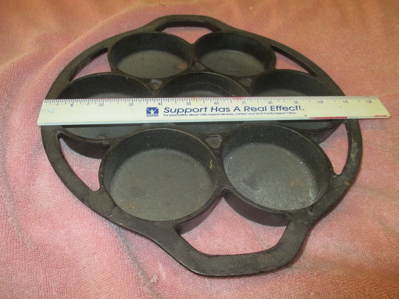 Vintage Biscuit Pan Cast Iron by Lodge U.S.A. 7B2 Etsy