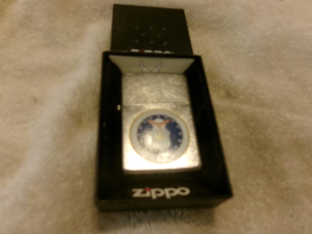 Vintage Zippo United States Air Force Chrome Cigarette Lighter in