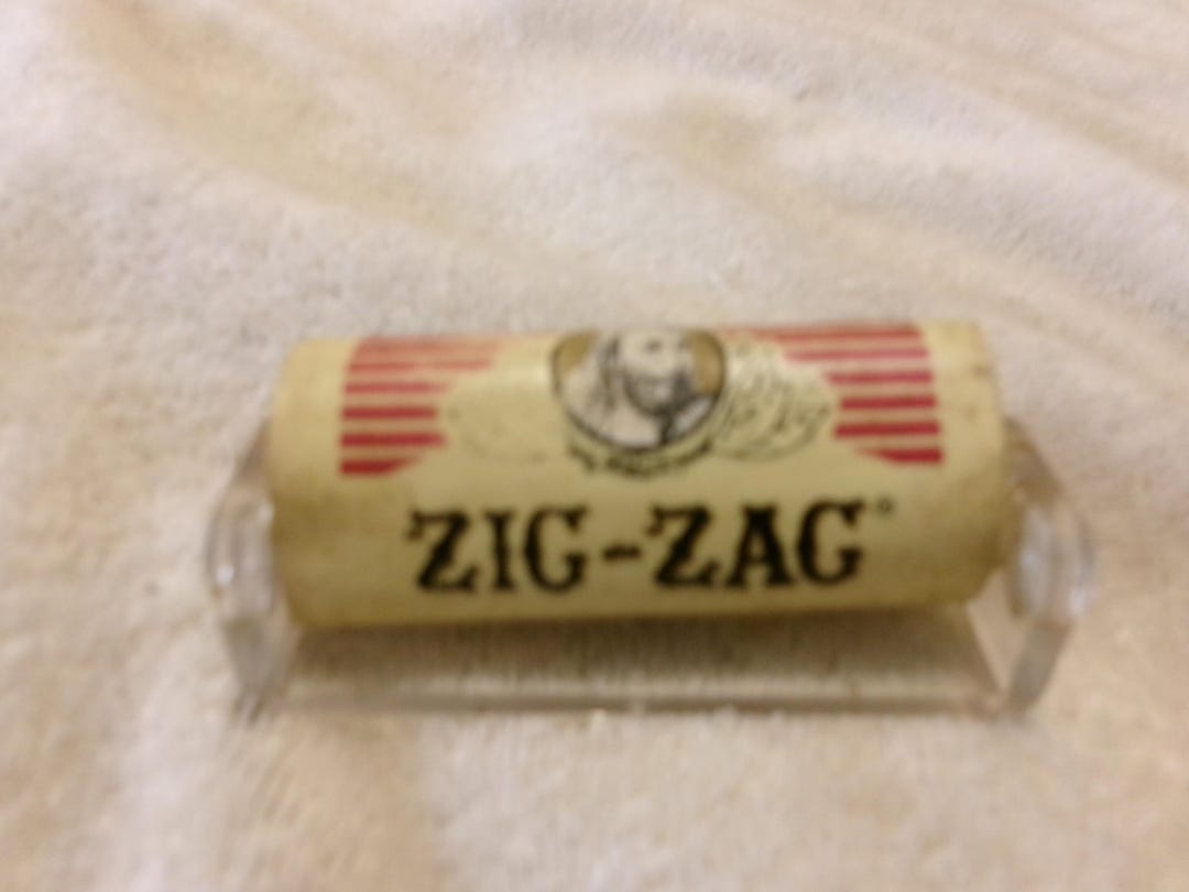 zig zag tobacco roller machine near me Zig-Zag Cigarette Maker Injector Machine 100mm Size Zig Zag Injector