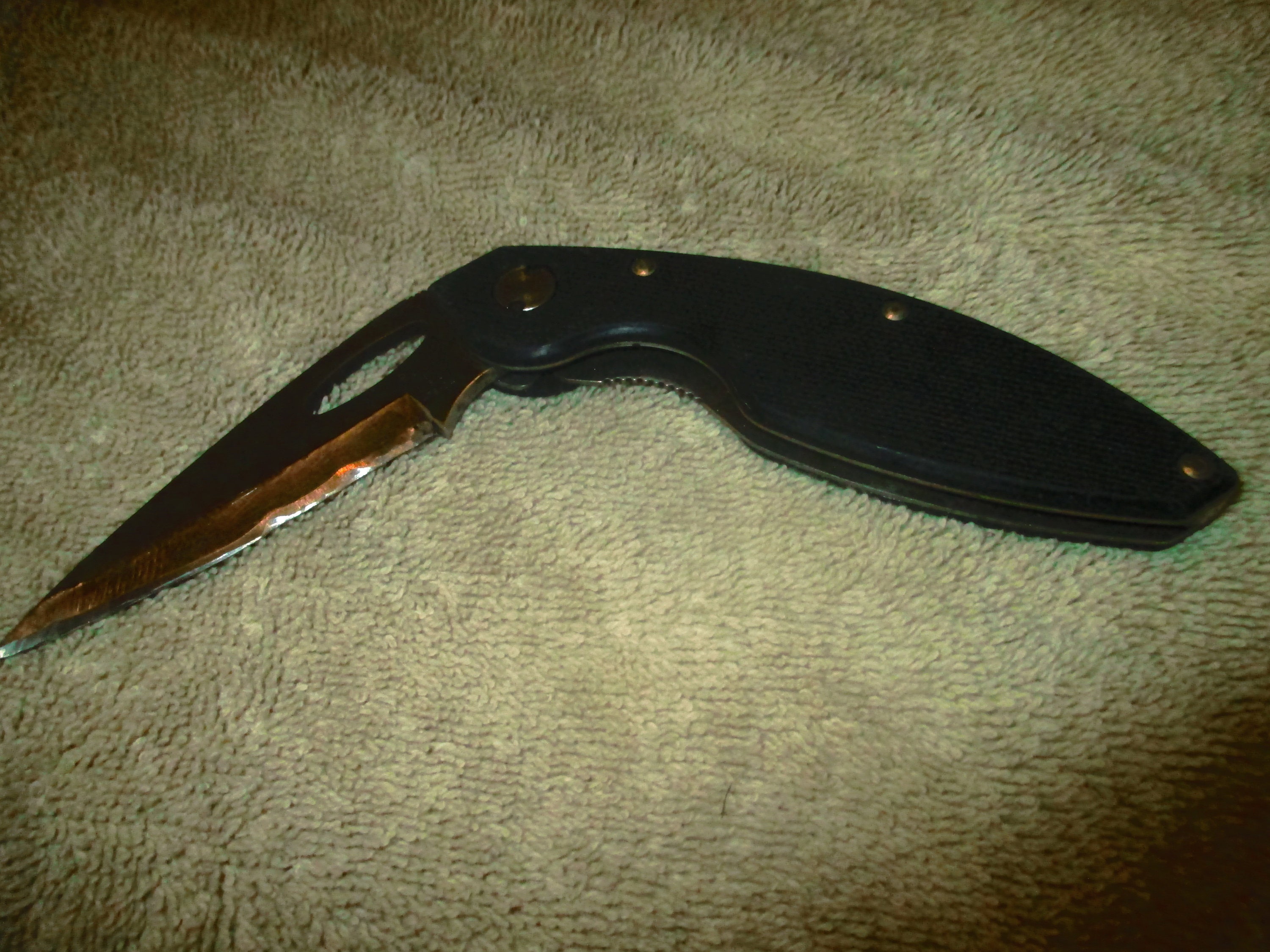 Vintage BUCK Single Blade Pocket Knife " Black " # 181 E - ATS-34 Written on the Handle is the Letters CW