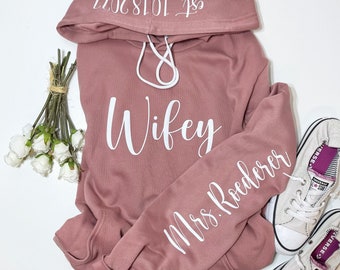 Mrs Bride Hoodie Wedding Jacket Sweatshirt, Bridal Shower Gift, Honeymoon Sweatshirt, Elegant Bridal Sweatshirt, Bride Zip Up Mrs