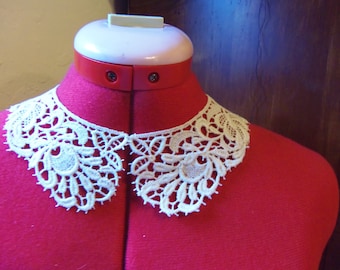 Lace Peter Pan Collar Necklace