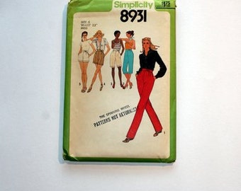 1979 out-of-print UNCUT sewing pattern - pants, shorts, capris - size 6
