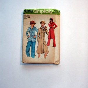Vestido de mujer con o sin capucha, parte superior y pantalones - tamaño 6-8 patrón de costura vintage, UNCUT fuera de impresión 1977