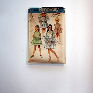 Girls&#39; Special Occasion Dress - size 6, vintage sewing pattern, UNCUT out-of-print 1971