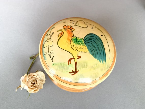 Vintage Hand Made Rooster Box Small Round Wood - image 6