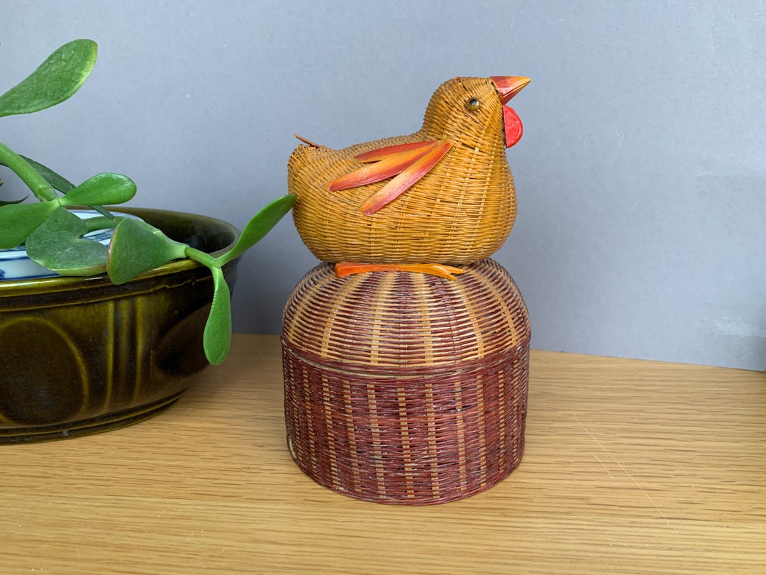 Vintage Wicker Chicken Basket Woven Box Figurine Figure Hen Etsy