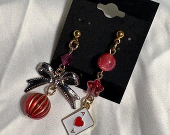 Pendientes con temática de Genshin Lyney