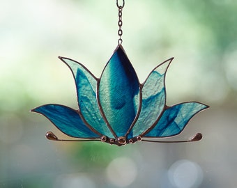 Stained Glass Lotus Sun Catcher, Suncatcher, Handmade Window Decor, Ornament, Hanging Decoration, Unique Gift, Home Decor