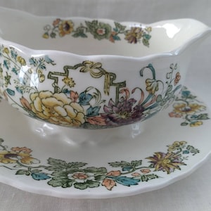 Vintage Mason&#39;s Strathmore  China - Green + Yellow flowers  Sauce Boat and Stand Fixed