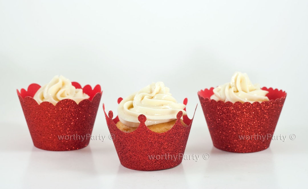 RED GLITTER Sparkling Cupcake / Muffin Wrappers Crown, Scalloped, Mini ...