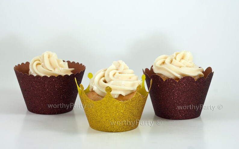 50-Pack Gold Glitter Cupcake Wrappers - Scalloped Edge Decorative Liners For Wedding, Birthday, Party Desserts