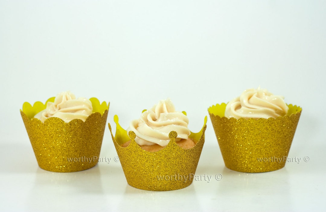 GOLD GLITTER Sparkling Cupcake / Muffin Wrappers Crown, Scalloped, Mini ...