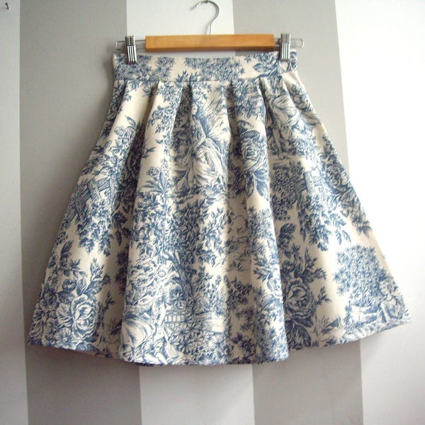 Jupe toile de Jouy bleue, jupe plissée en coton avec poches, demoiselles d'honneur et mariage, jupe Lolita, grandes tailles disponibles, sur commande