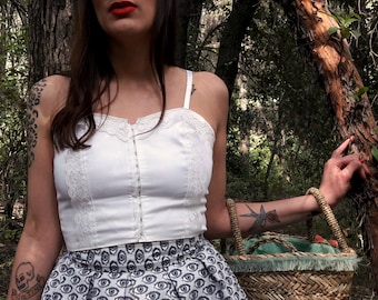 Prairie White Bustier Crop Top Bustier, Milkmaid Boho Corset Top Made of Cotton and Lace, Plus Sizes Available, Made to Order