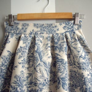 Toile de Jouy Skirt in Blue, Cotton Pleated Skirt With Pockets, Bridesmaids and Wedding, Lolita Skirt, Plus Sizes Available, Made to Order image 2