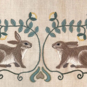 Crewel Embroidery Kit - BUNNIES & BUTTERCUPS