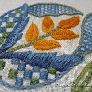 Crewel Embroidery Kit JACOBEAN LEAVES image 4