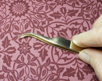 Fine Curved Tweezers