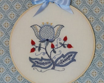 Crewel Work Kit: ROSEHIPS